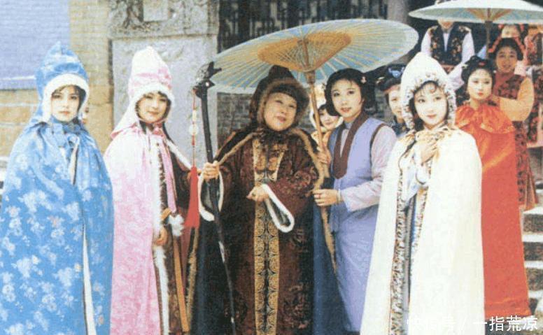  到底|为何说红楼梦后四十回不是曹雪芹所著 真正的富贵到底长什么样