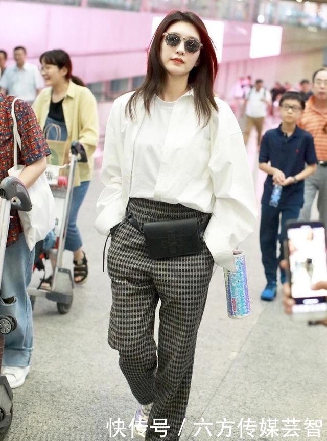 时髦|收起你的小白裙吧,今夏流行穿“几何裤”,时髦显瘦还高级