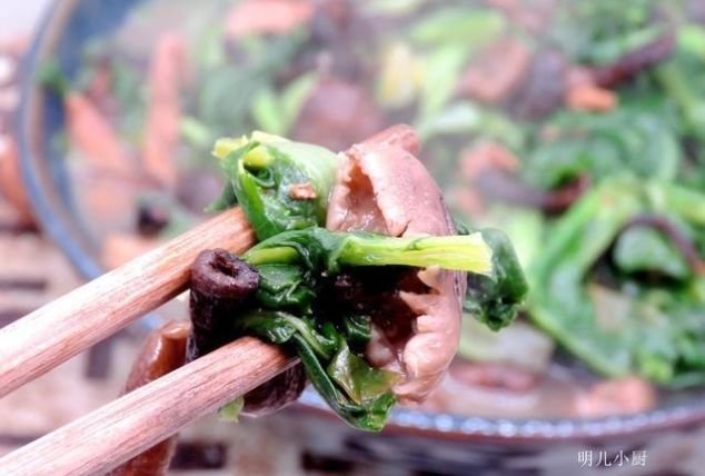 朋友圈|很少有人这么搭配炒菜,菜品发至朋友圈,圈友评论高大上炒青菜