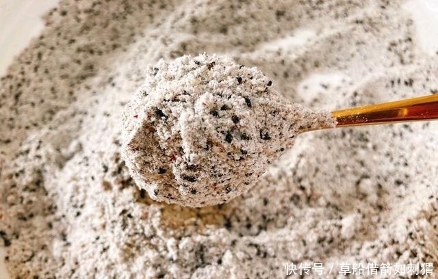 些食材|自制祛湿糕,味道也不错,保养身体也好!