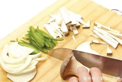 柿子椒|虽是道素菜，却比肉菜还受欢迎，解馋还能减肥，上桌抢着吃