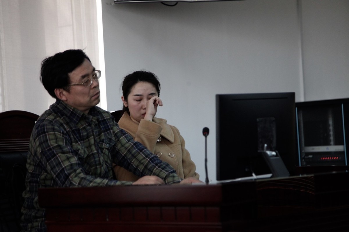 新郎|新郎接亲遇车祸致瘫获赔100万，新娘“离婚！赔偿我要分一半”