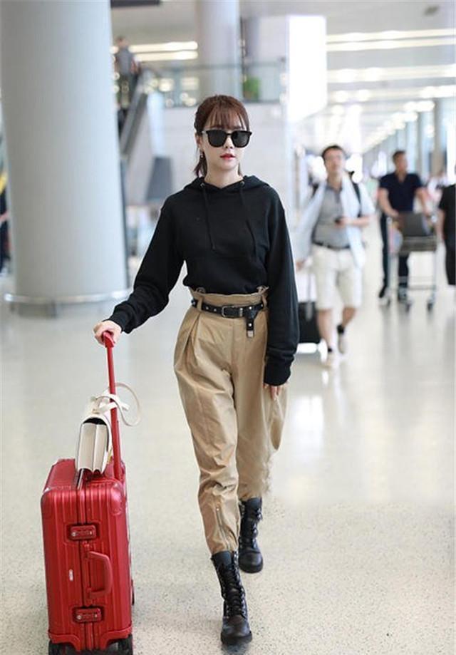 卫衣|“打底裤”已经失宠了!今年流行的是“粽子裤”,遮肉显瘦又百搭