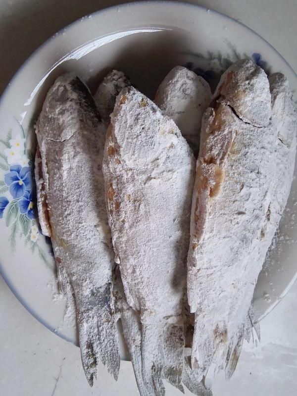  优质的鲫鱼|营养比甲鱼高，只能是它，红烧煲汤都好吃，5块一斤却无人问津