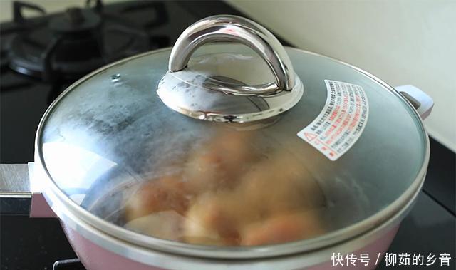 放油|鸡腿这样做才好吃,不放油不放水,简单焖一锅酱烧鸡腿不够吃