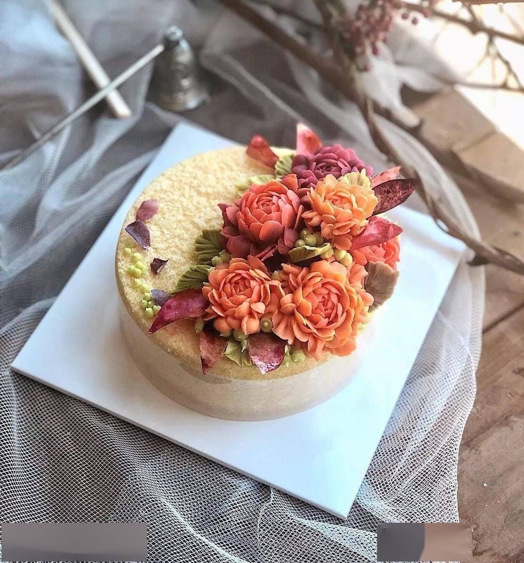 包袱蛋糕|脑洞太大韩国小姐姐晒神秘蛋糕,引百万粉丝每天催更太美了,每一张都让我流口水…