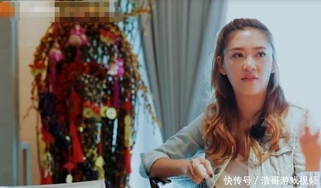  应采儿|同样家有萌娃，看看霍思燕的客厅，再看看应采儿的，差距一目了然