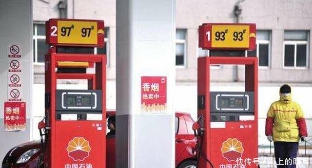  加油站|为什么有些加油站不给摩托车油箱加油? 说出来你都不敢相信