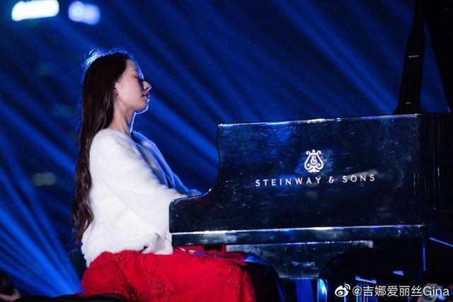  登场|郎朗小娇妻太可爱了！压轴登场综艺，吉娜现场学德国鸡打鸣！