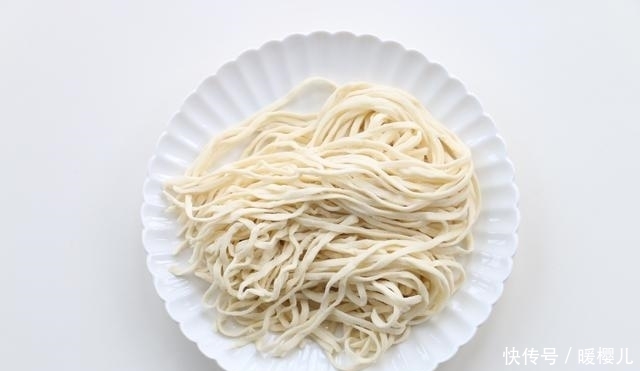 最简单|做面条,教您一招,香味独特的做法,简单、味道赞,吃完还想吃
