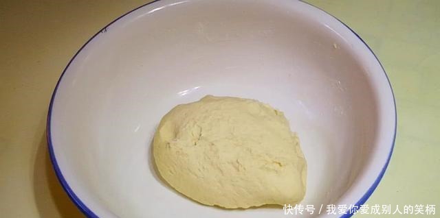 老妈|天冷吃包子别发面了,老妈用了40年的老方法,比发面包子更香软