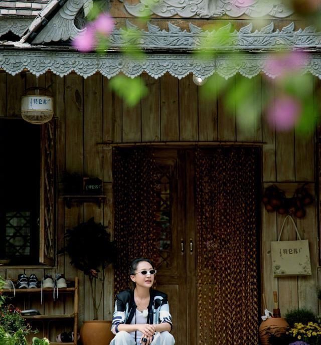 向往|《向往4》正式开播,周迅全程素颜出镜,何炅节目现场飙