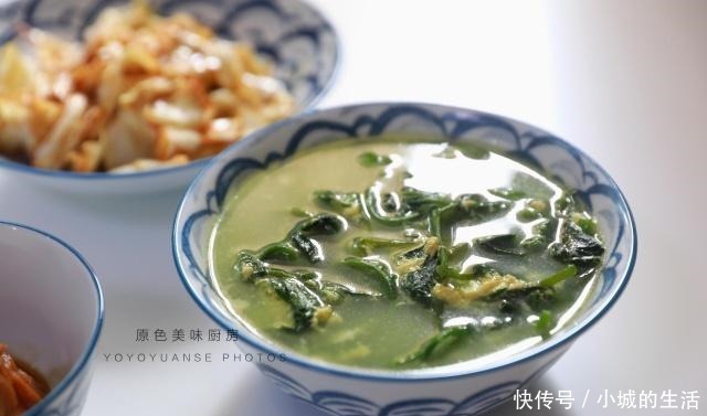 晒晒|晒晒三口之家的午饭,四菜一汤的家常美味,吃得很满足