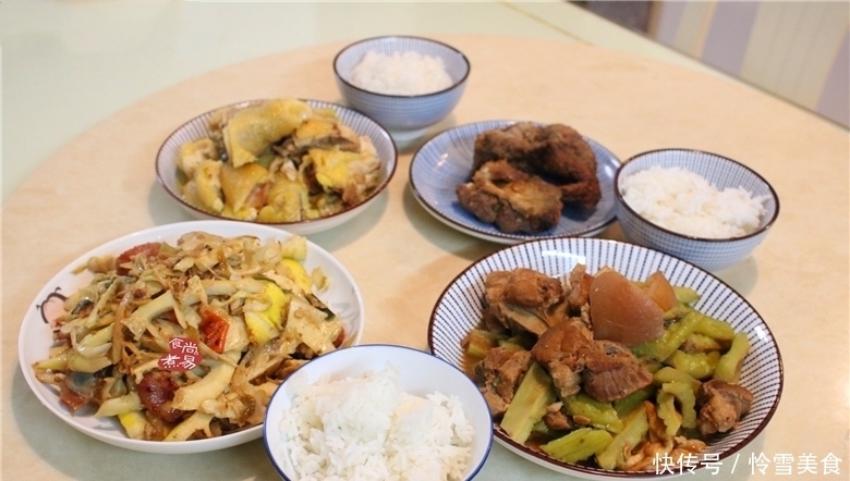 丰盛|婆婆过来帮我清理冰箱,没买菜,午餐也吃得很丰盛,家的味道