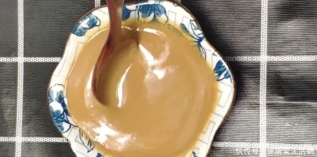 做法|麻辣烫中的“爱马仕”，比传统的做法多了份奶香味，趁放假试试