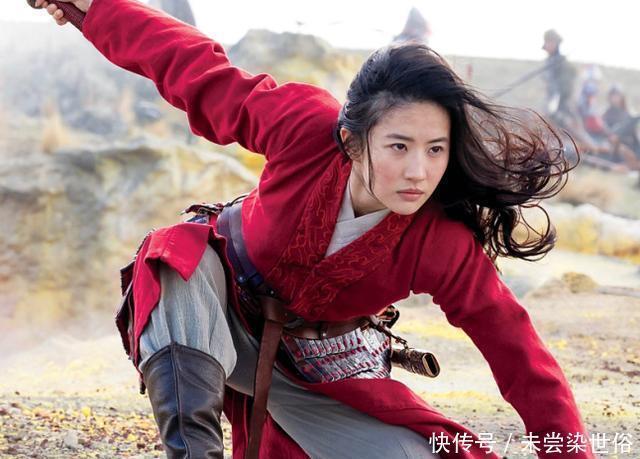 真实|太真实了吧网游女主播竟被几十个大汉围殴半小时无奈退游!