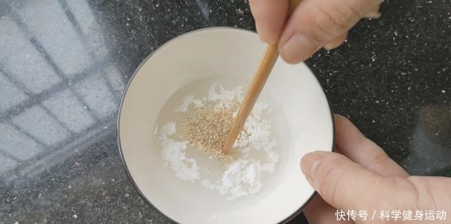 待客|待客桌上一定要有的一盘鸡,教你新做法,鲜嫩又入味,简单又开胃