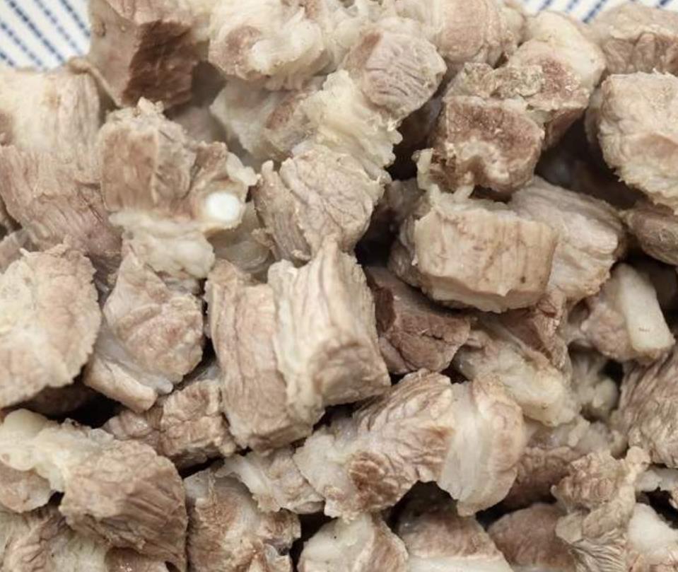 羊肉|40年大厨教你炖羊肉,汤浓肉香,不膻不腥不油腻,早学会早受益