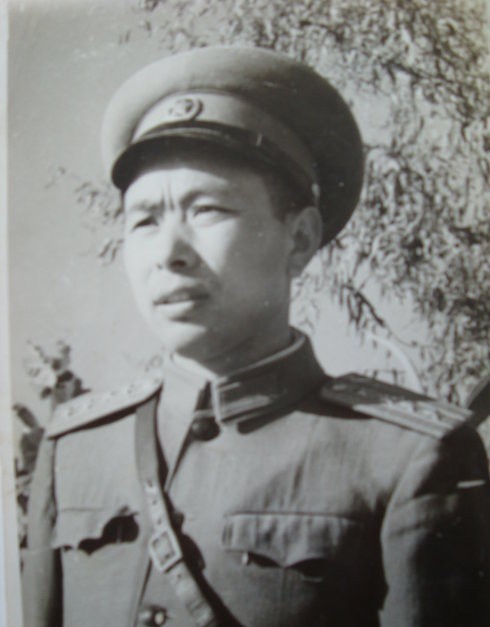 卢彦山|排长牺牲，团长不信要开棺验尸，后奇迹复活成为军区副司令员！