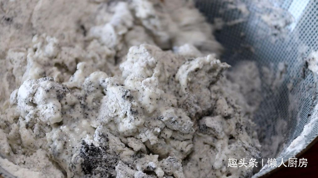  做法|这是刀切馒头的做法，不需要二次醒发，加上黑芝麻，香味更浓