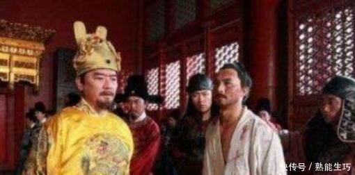 朱元璋|朱元璋当上皇帝衣锦还乡，面对曾给放牛的地主，这样安排