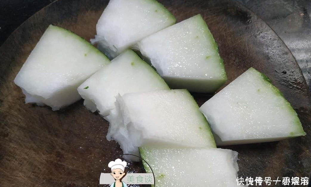 便宜|夏天别再吃牛肉了,此肉比牛肉便宜,比猪肉营养,煲汤滋补不上火