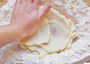 技巧|不需要任何技巧,教你这样做核桃酥,在家一样能做的很好吃