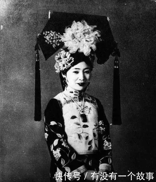 嵯峨浩|被迫嫁给中国皇族的日本女人，把关东军的阴谋变成了一桩旷世绝恋