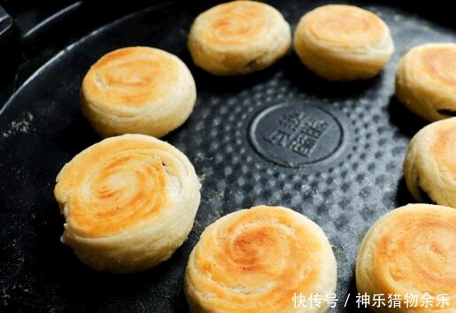 豆沙馅|9元一斤豆沙饼做法,不用烤箱,咬一口香酥掉渣,学会可以摆摊了