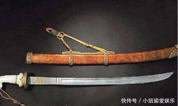 专家|老头带着祖传宝刀去鉴定,专家看到刀上四个字,忙问您的父亲是?