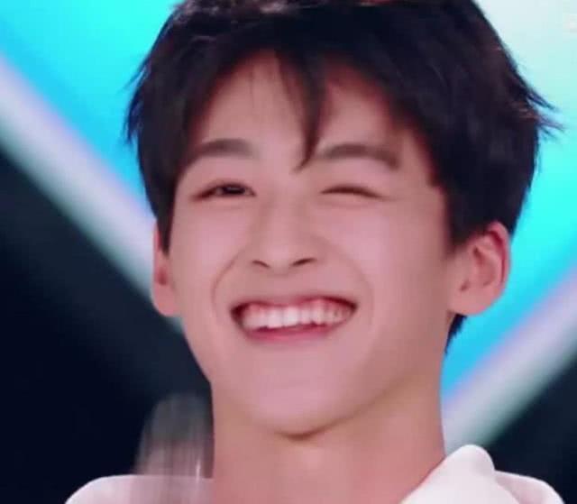 成员|《创造营》总决赛,周震南拿下总冠军,11位成员乘风破浪