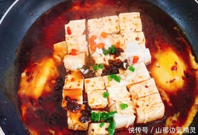 火花|鸡蛋炒一切,家常食材碰撞出不一样的火花,鲜香无比滑嫩又下饭