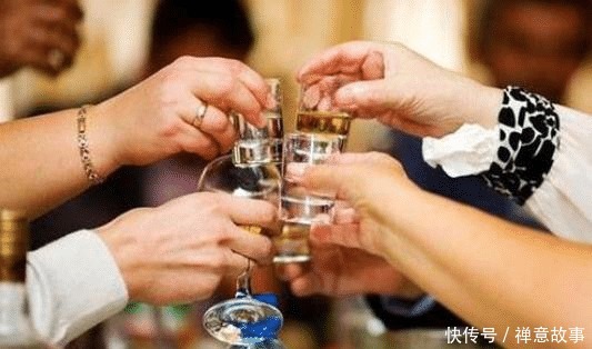 身体|每天喝白酒,多少量对身体更好 经常喝酒的人看看