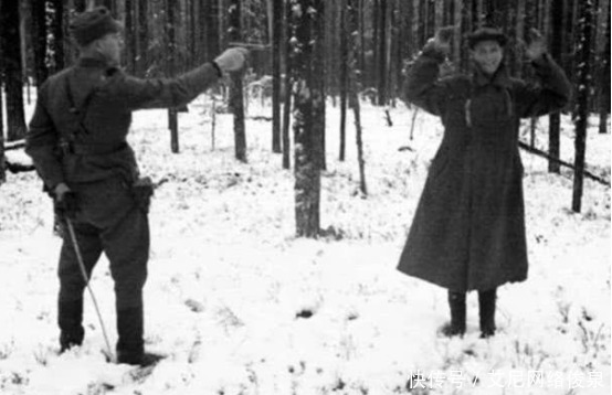 依旧|被枪毙的前一秒,还依旧保持微笑,二战中那些真正的英雄们