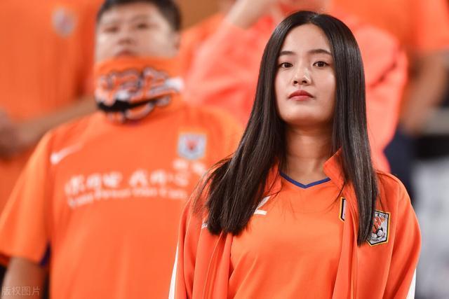  鲁能|为获出场曾进行多种尝试，入队已有6年半，但仍未被中超鲁能提拔