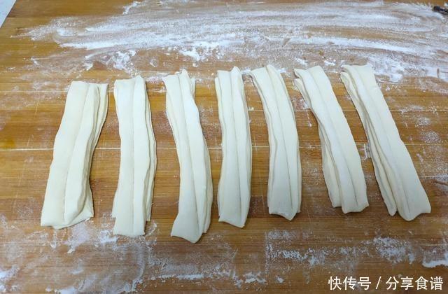 美食|我国传统的美食小吃,炸油条想要蓬松酥脆,最忌加酵母粉