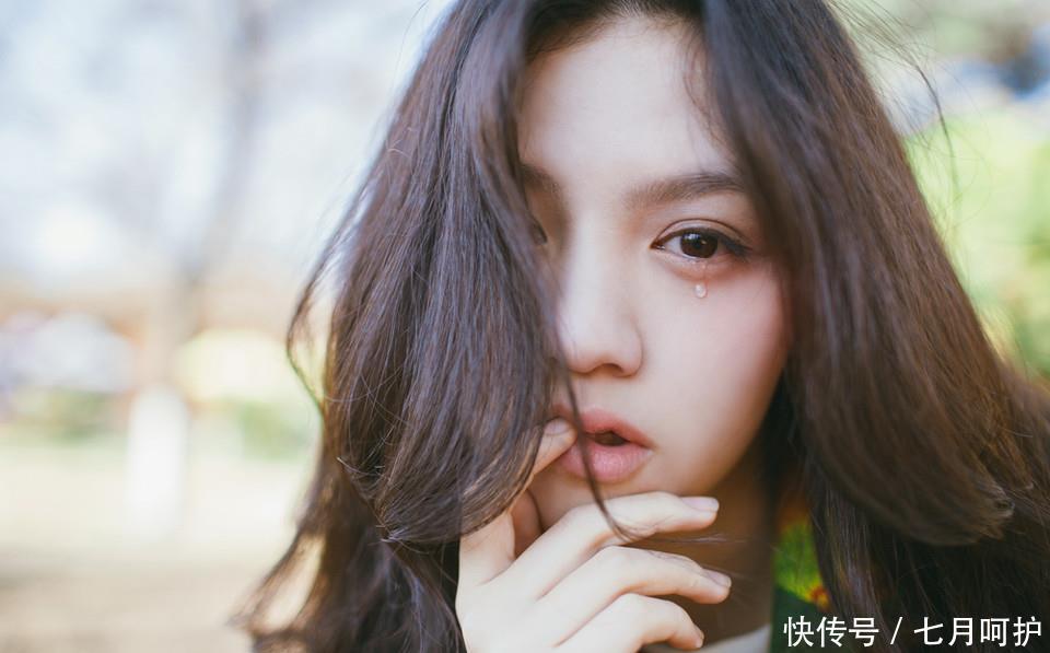 上映|92年出生的云南女孩,24岁获得金像奖影后,她能超越周冬雨吗