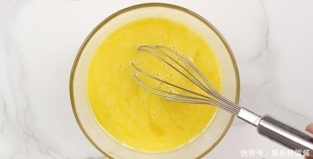 自制|自制甜点香草味泡芙,按步制作比蛋糕简单,零失误操作轻松完成