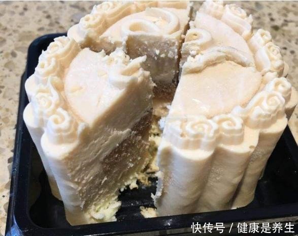 中国|同样是“改造”蛋糕,中国月饼,美国鬼脸,看完印度确定能吃