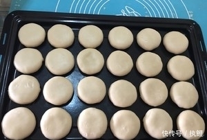 配方|在家自制绿豆饼,照着配方做,小白都能学会,不敢咬,掉渣