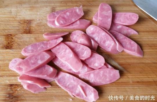 清洗干净|教你做简单的香肠土豆丝,荤素都有还下饭,好吃又实惠