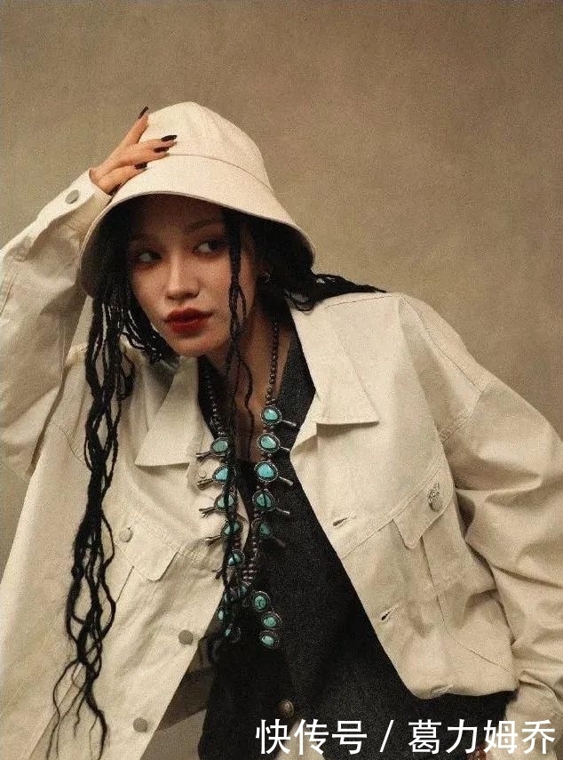 衣服|不会拍照的设计师不是一个好模特