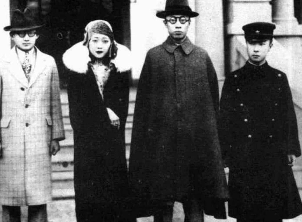  专家|溥仪回故宫重游, 说一个文物是自己的夜壶, 专家却在旁放声大笑