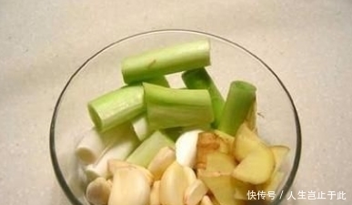 驾驭|荤素搭配的一道菜,教你2个小技巧,“厨房小白”也能轻松驾驭!