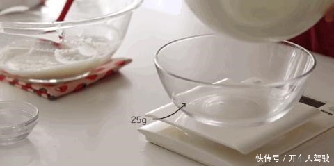 草莓|焙趣私房爆品日销300个的三重草莓芝士蛋糕,这个配方太赞了!