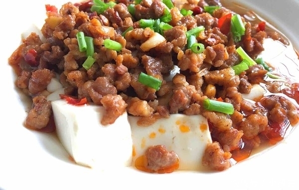 简单|豆腐原来可以这么美味!简单蒸一蒸,5分钟出锅,全家老小都爱吃