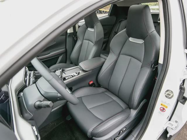  SUV|要买就买顶配！4款配置功能令豪车汗颜的国产SUV