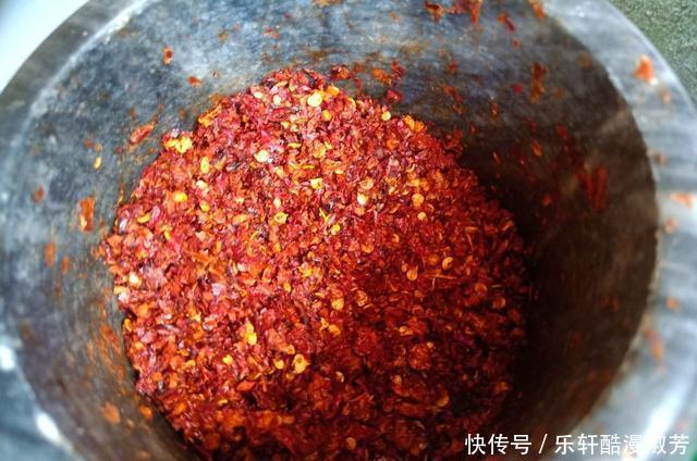 菜籽油|怎么做辣椒油,才能让香味完全发挥多数人不懂,怪不得味道发苦