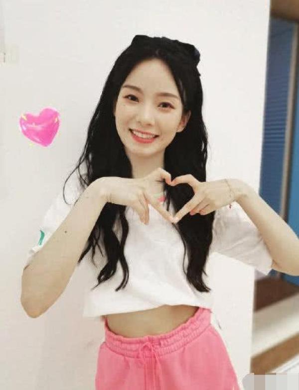 嘲笑|这样的人能出道翻人衣柜嘲笑人穷,是第二名又怎样