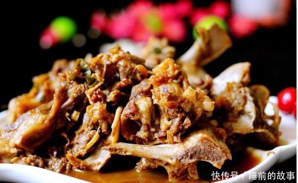 羊蝎子|秋天进补吃猪肉牛肉都不如吃它,麻辣鲜香,多添一碗饭